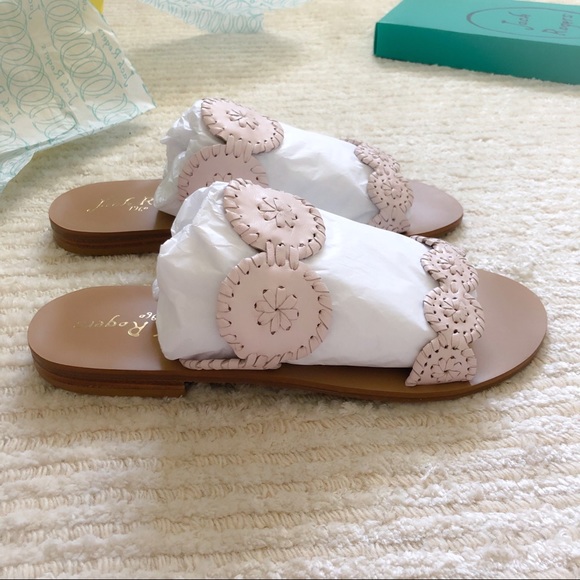 Jack Rogers Shoes - NWT Jack Rogers Lauren sandal in blush leather